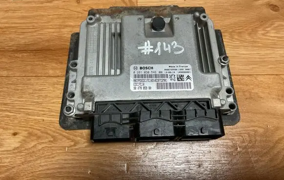 Peugeot Partner Engine control unit/module 9666729580 9807885980 0281030546