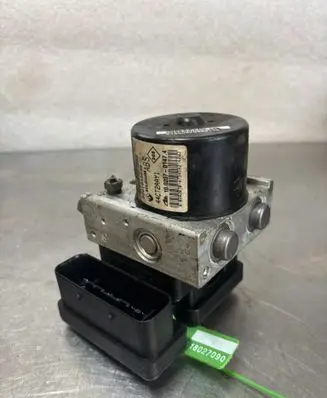 Renault Twingo II Master brake cylinder