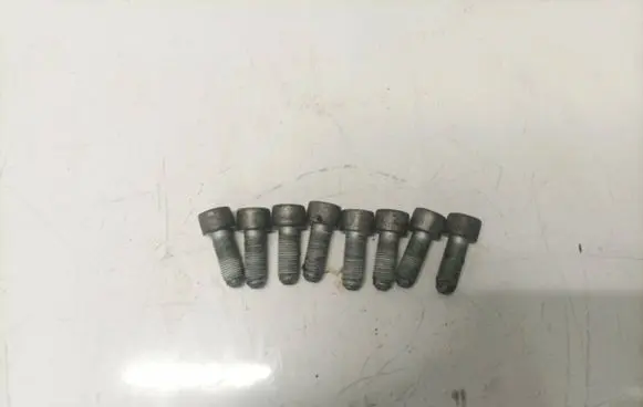 Mercedes-Benz C W204 Nuts/bolts 