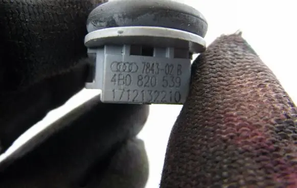 Coolant temperature sensor