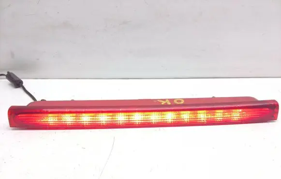 Volvo V40 Third/center stoplight 
