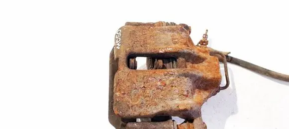 Volkswagen PASSAT B5 Front brake caliper 