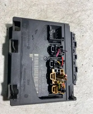 Volkswagen Touran I Comfort/convenience module 3C0959433R S0477H042