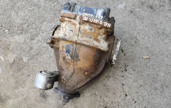 Mercedes-Benz S W220 Engine 