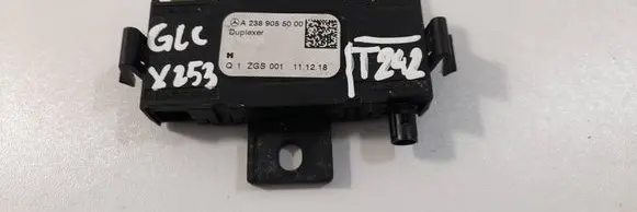 Mercedes-Benz GLC X253 C253 Aerial antenna amplifier A2389055000