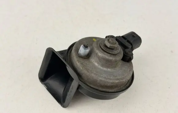 BMW 1 F20 F21 Horn signal 8052114