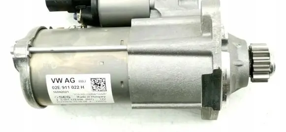 Volkswagen Golf VIII Starter motor 02E911022H