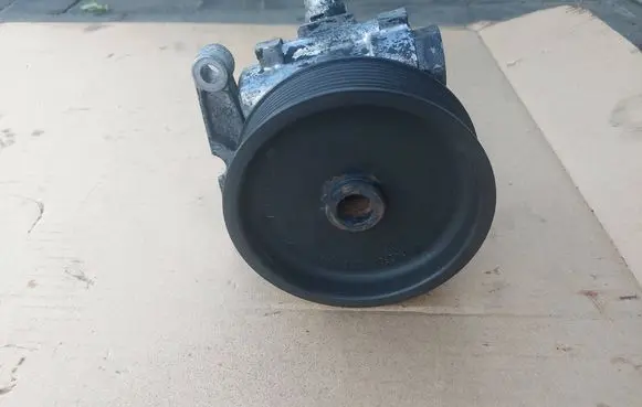 Mercedes-Benz GL X164 Power steering pump A0044668401 7693955230
