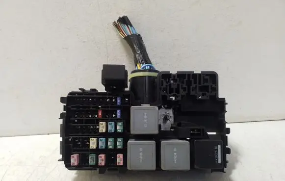 Volvo XC90 Fuse module 31384034