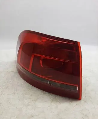 Volkswagen PASSAT B7 Rear/tail lights 3AF945095E