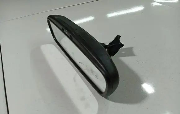 Toyota Avensis T250 Rear view mirror (interior)
