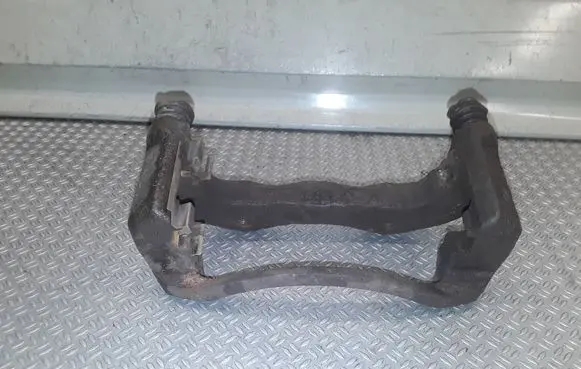 Nissan X-Trail T30 Front Brake Caliper Pad/Carrier 