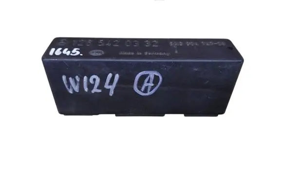 Mercedes-Benz E W124 Light module LCM 1265420332