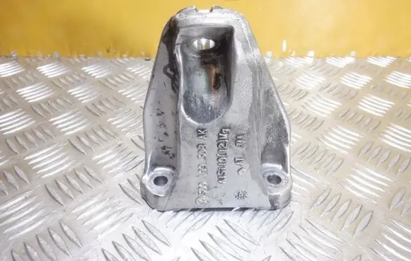 Volkswagen Phaeton Engine mounting bracket 3D0199308AK