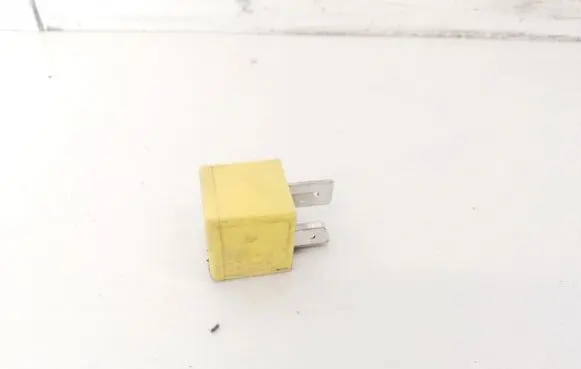 Opel Signum Other relay 90226846 V23134-J52-X369