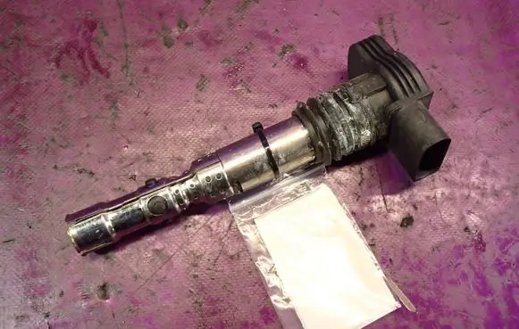 Audi A4 S4 B6 8E 8H High voltage ignition coil 