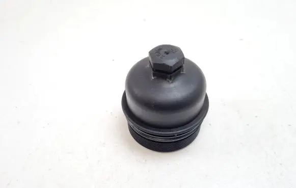 Peugeot 508 Oil filter cover 