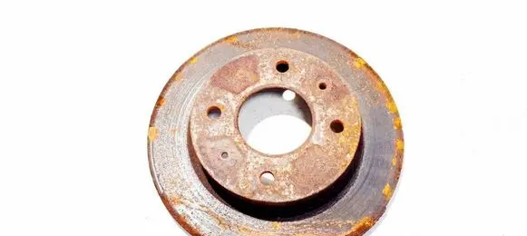 Mitsubishi Colt Rear brake disc neventiliuojamas