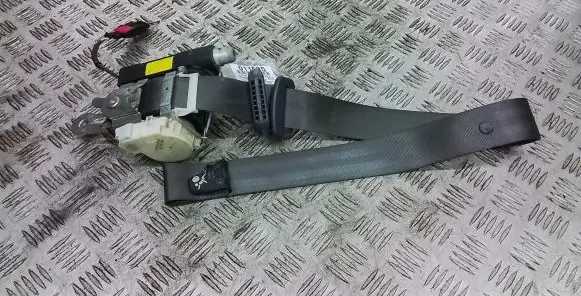 Renault Clio III Front seatbelt