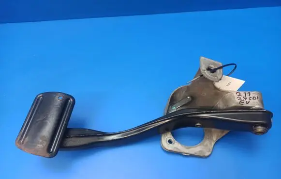 Mercedes-Benz E W211 Brake pedal A2112900119