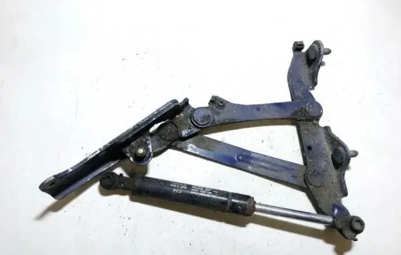 Mazda 121 Tailgate/trunk/boot hinge
