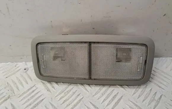 Toyota Avensis T270 Rear seat light 8136005010