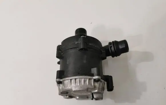 BMW X7 G07 Electric auxiliary coolant/water pump 8638237