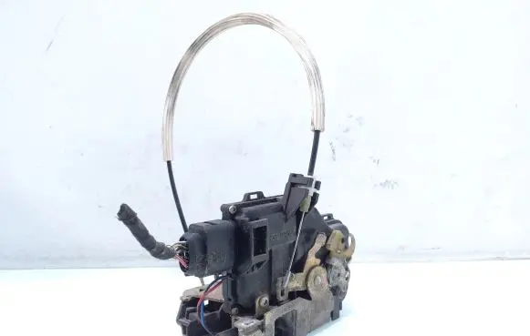 Audi A6 S6 C5 4B Front door lock