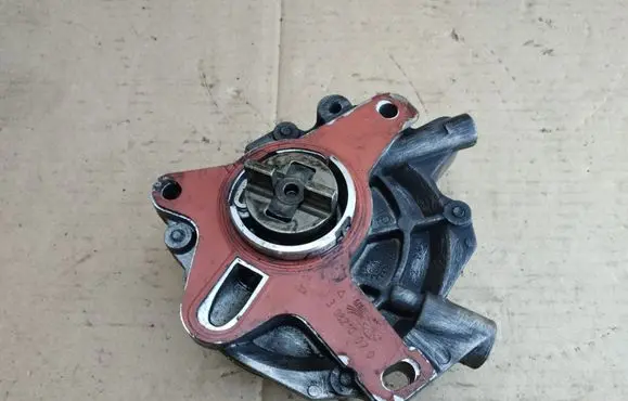 Peugeot 508 Vacuum pump 308210070 9673836180