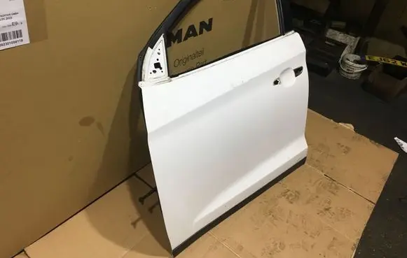 Hyundai Tucson TL Front door