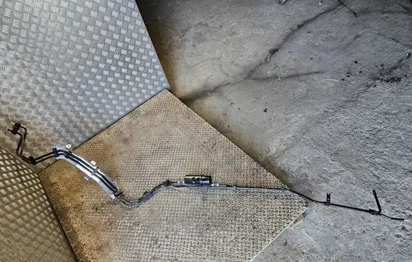Audi A5 Fuel line/pipe/hose 8B3201991G 8B3201545 8B3201892D