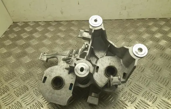 Mercedes-Benz EQE v295 Engine mount bracket A2978306502