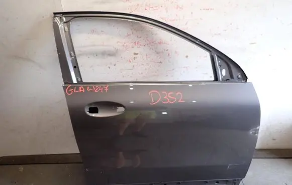 Mercedes-Benz GLA H247 Front door A2477224201