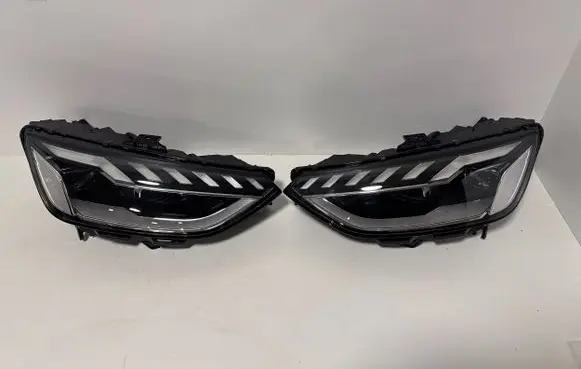 Headlights/headlamps set