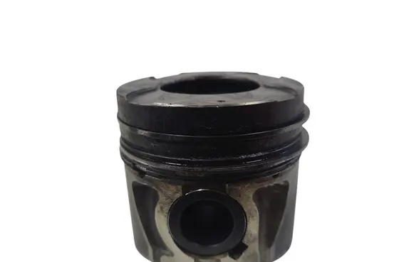 Opel Zafira B Piston 