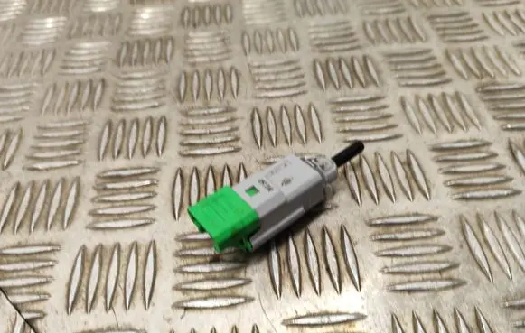 Brake pedal sensor switch