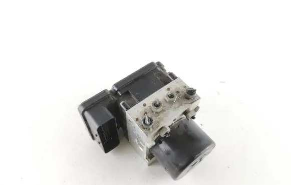 Volvo XC70 ABS Pump 31329139 31400543