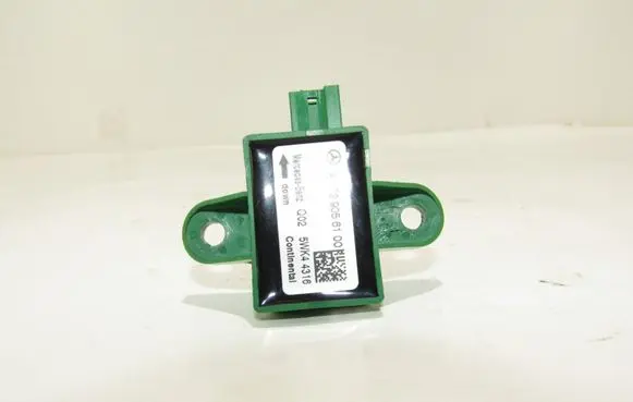 Mercedes-Benz C W204 Airbag deployment crash/impact sensor a1729056100