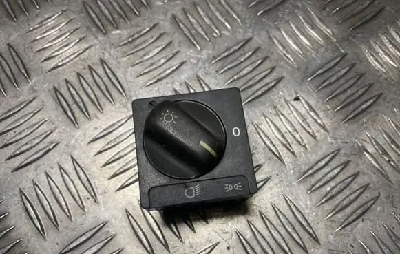 Volvo V70 Light switch 8622023 MH173100246 04W17E