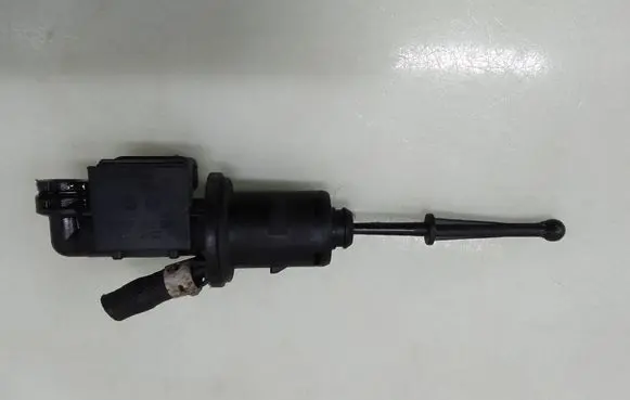 Clutch master cylinder