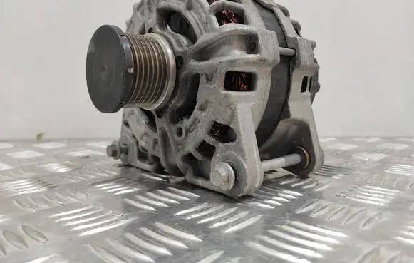 Renault Megane IV Generator/alternator 231004BA0B 160005