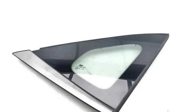 Hyundai Kona II Rear side window E2043R01351