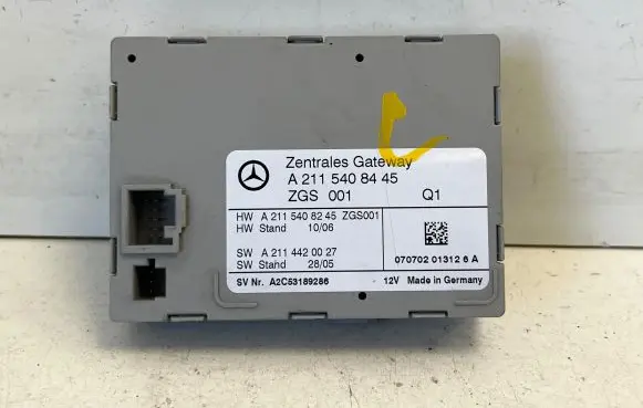 Mercedes-Benz CLS C219 Gateway control module A2115408245 A2114420027 A2115408445