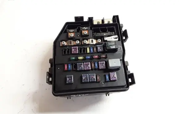 Honda Civic Fuse module 07SMJE01 0075410512130094