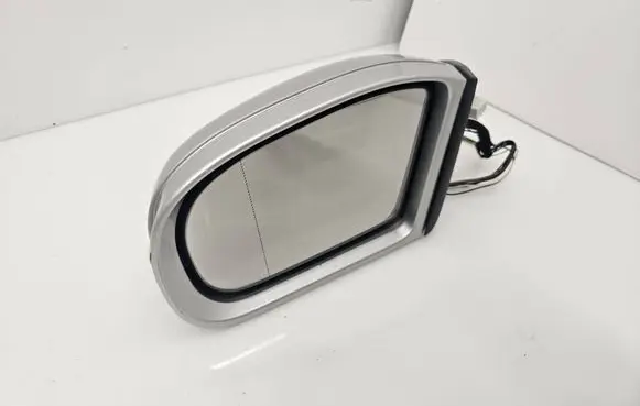 Mercedes-Benz E W211 Front door electric wing mirror 413133419