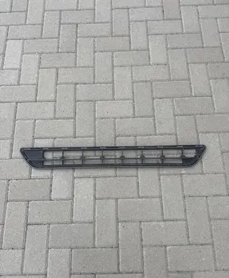 Subaru Crosstrek III Front bumper lower grill 57731FN420