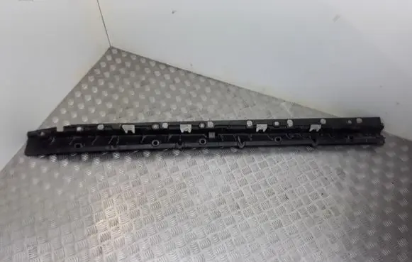 BMW X6 E71 Sill supporting ledge 7184421