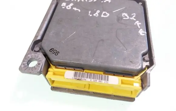 Mitsubishi Carisma Airbag control unit/module 0285001232