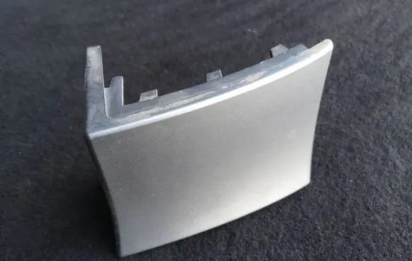 Rear/tail light trim molding
