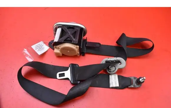 Suzuki Grand Vitara II Front seatbelt C9154N